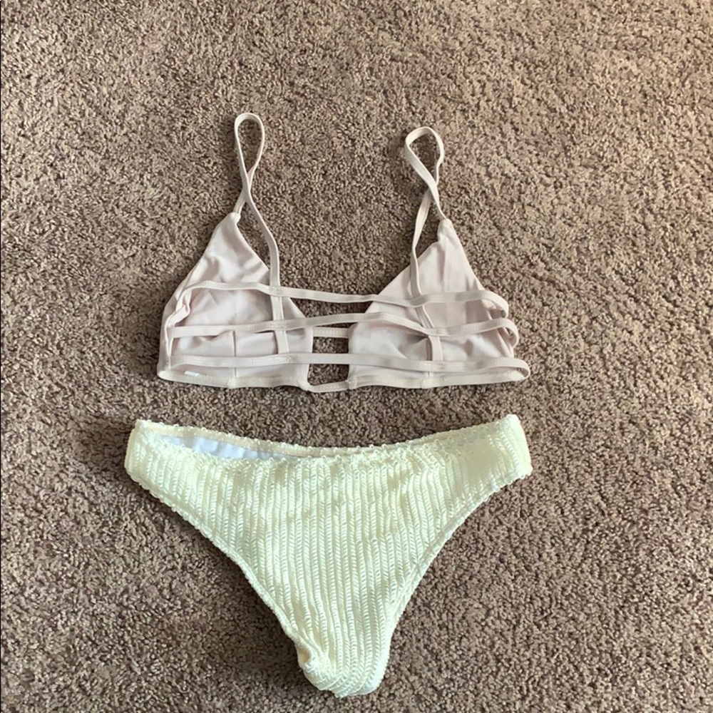NWOT Strappy top bikini set - Picture 2 of 3